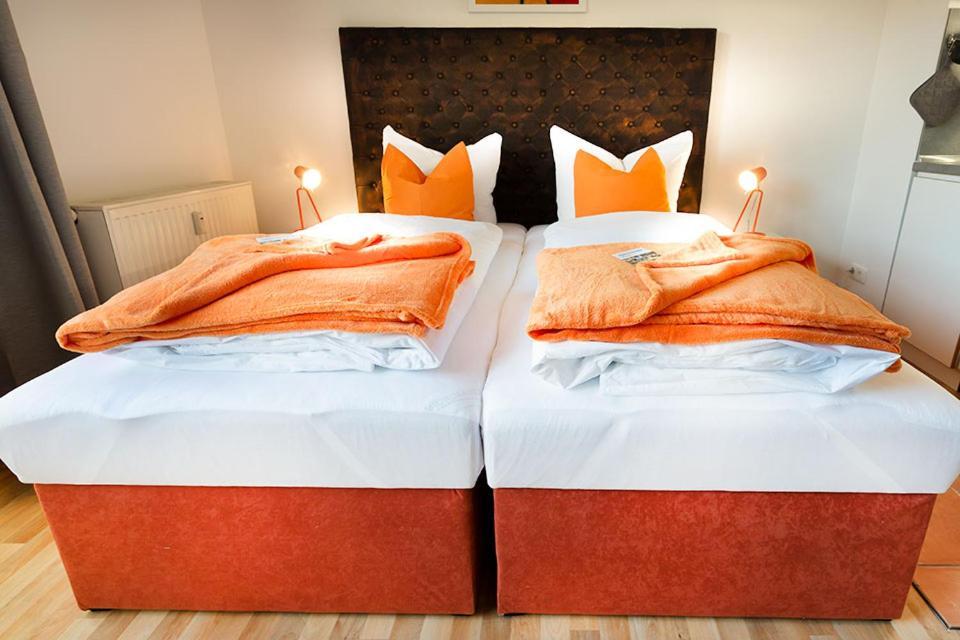 H&H Apartments Im Herzen Der Stadt Super Zentral Ruhig Mit Kochnischen Balkon Oder Empore Greifswald Eksteriør bilde