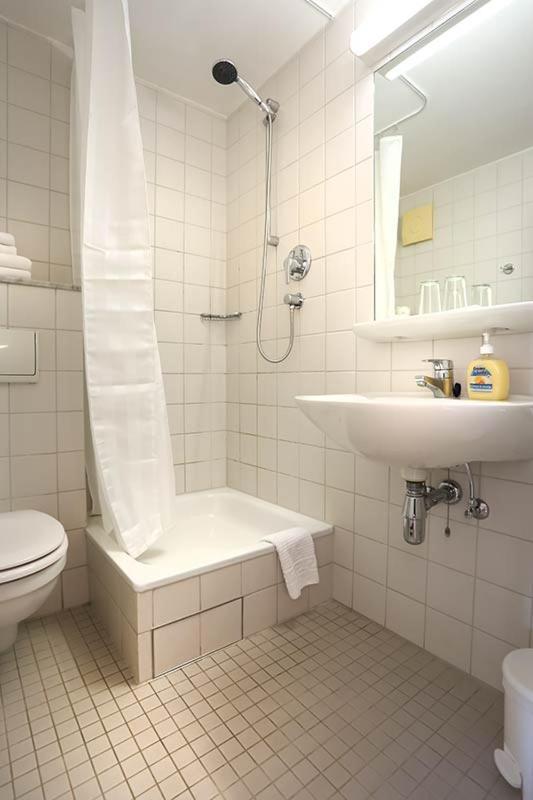 H&H Apartments Im Herzen Der Stadt Super Zentral Ruhig Mit Kochnischen Balkon Oder Empore Greifswald Eksteriør bilde
