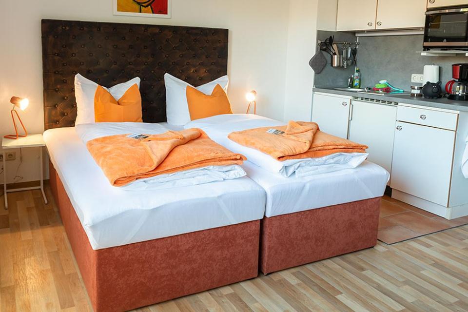 H&H Apartments Im Herzen Der Stadt Super Zentral Ruhig Mit Kochnischen Balkon Oder Empore Greifswald Eksteriør bilde