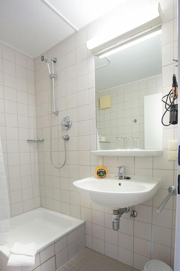 H&H Apartments Im Herzen Der Stadt Super Zentral Ruhig Mit Kochnischen Balkon Oder Empore Greifswald Eksteriør bilde
